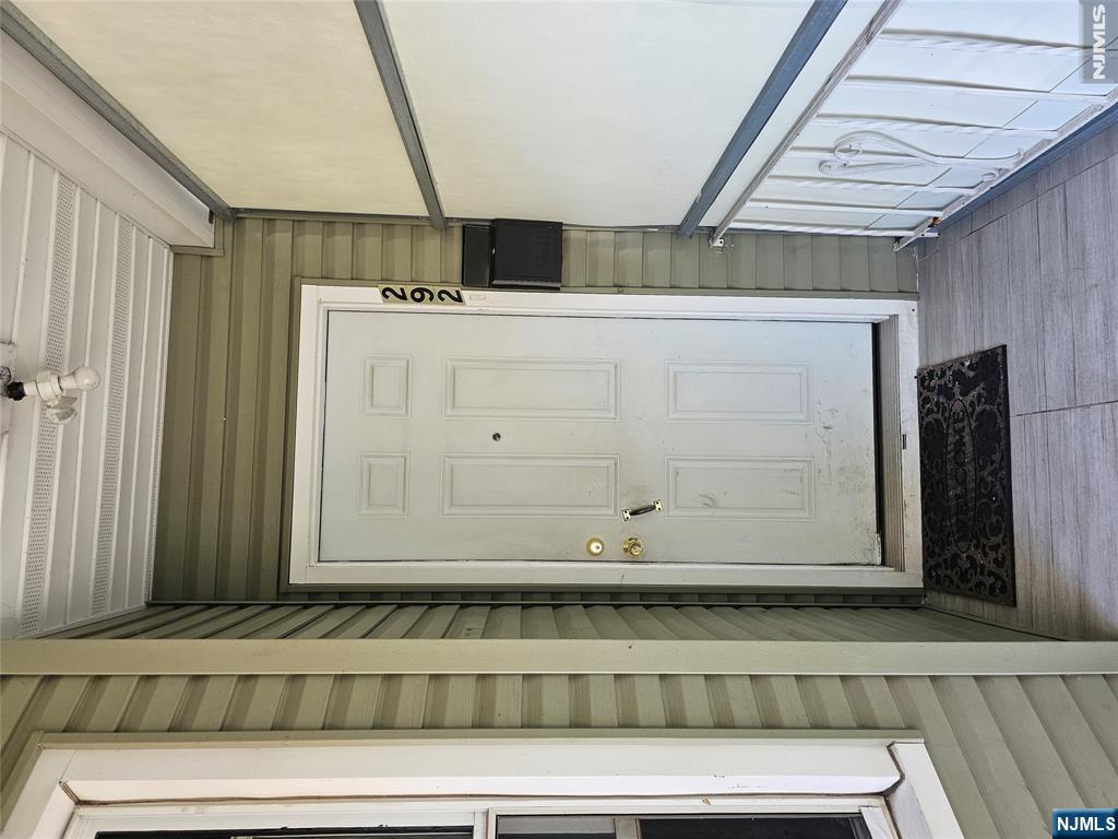 292 Governor Street - Photo 4