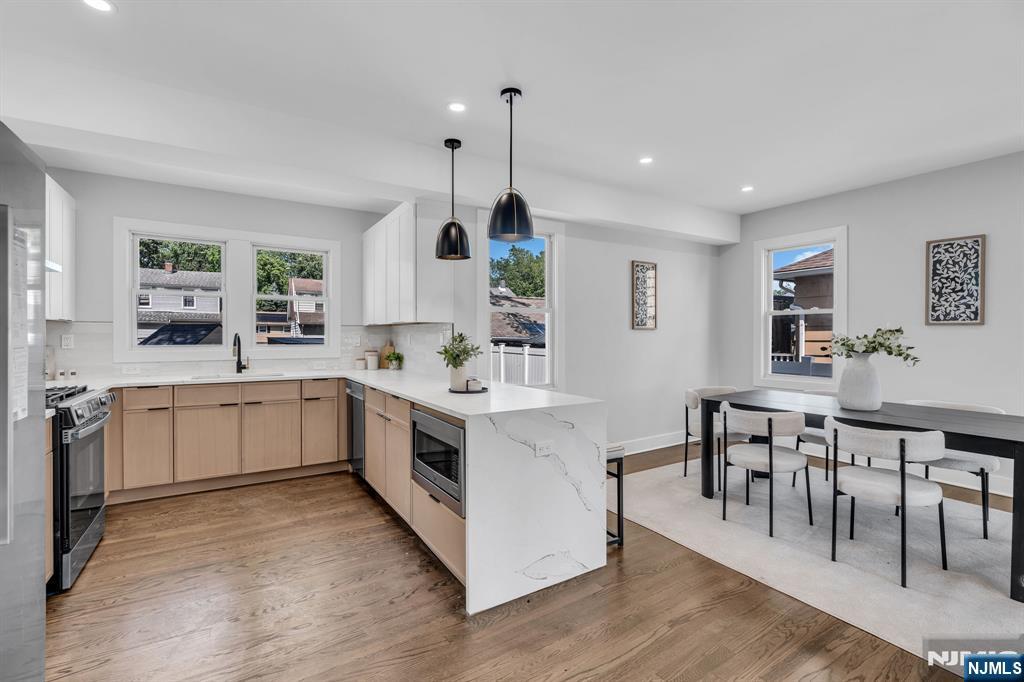 419 Martin Street - Photo 3