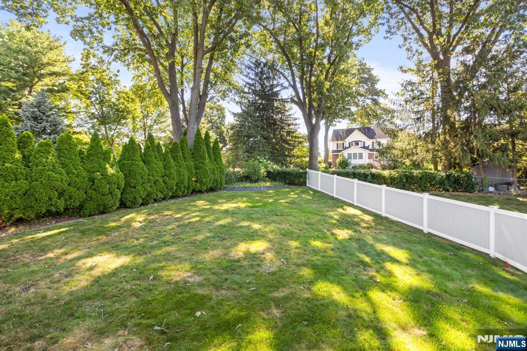 Photo 3 of Single family home for sale at 23 Zeim Dr, Clifton, NJ 07012 | MLS# 26031259 | Listing updated on 2026-09-14