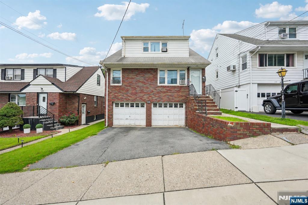 113 17th Street - Photo 1