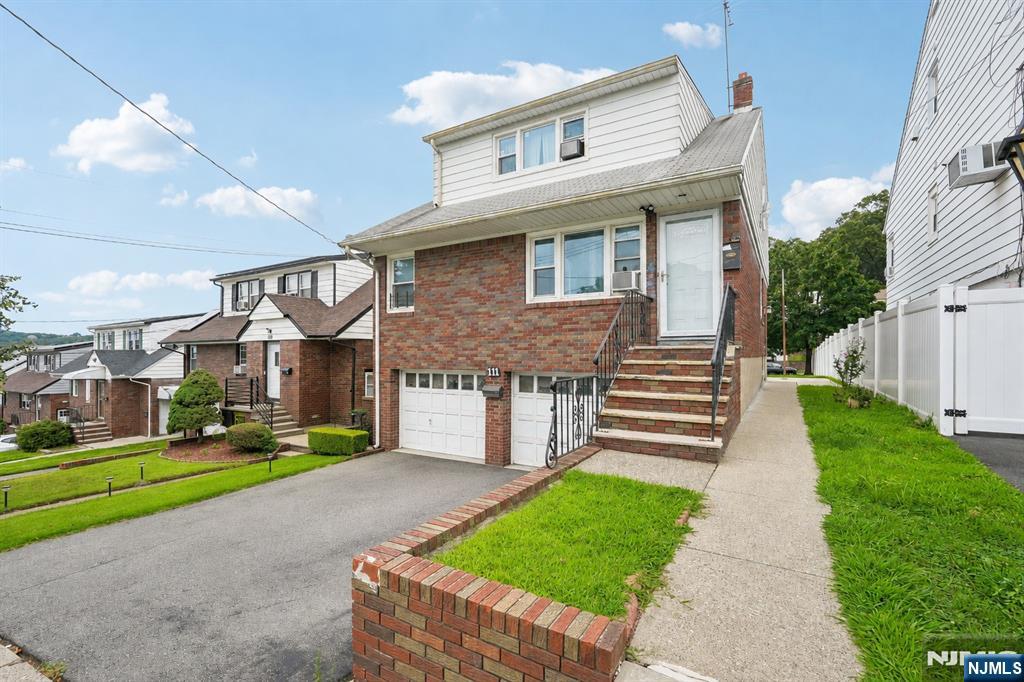 113 17th Street - Photo 2
