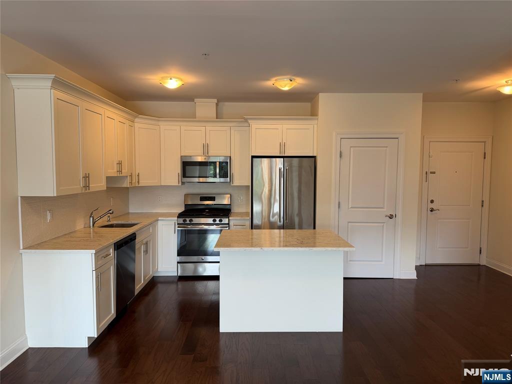 307 Gorge Road 501 - Photo 1