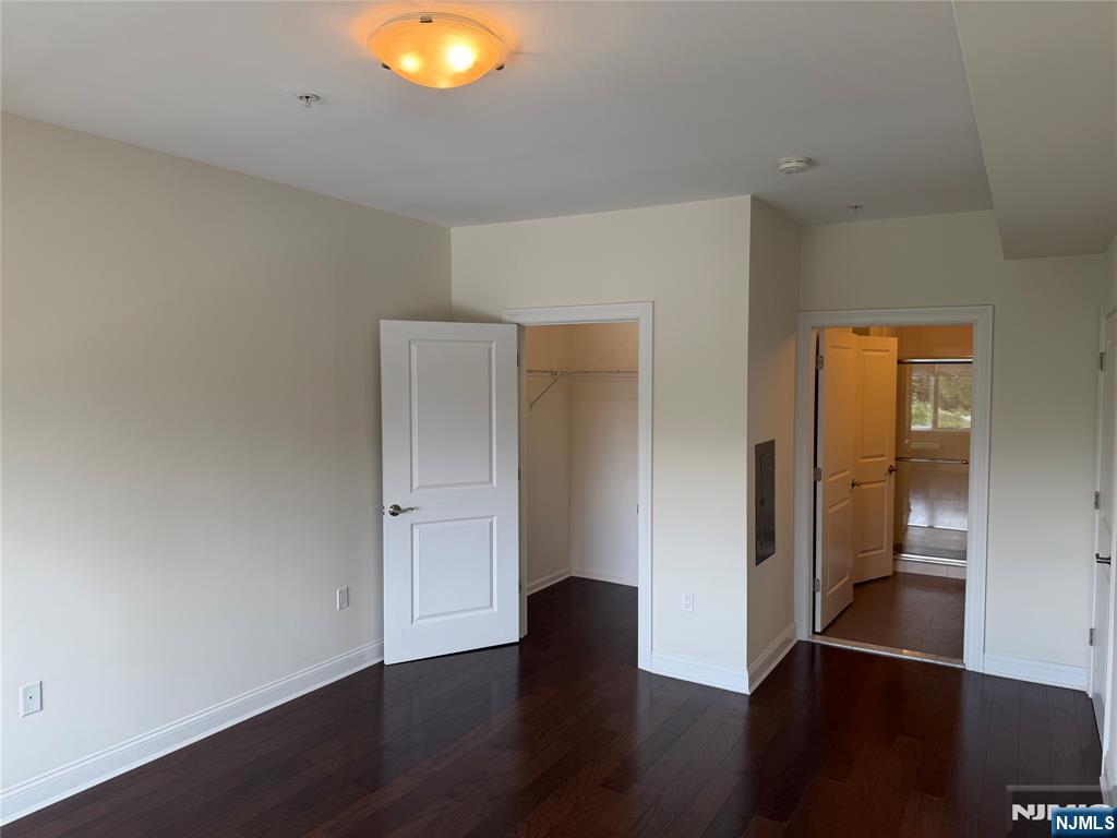 307 Gorge Road 501 - Photo 4