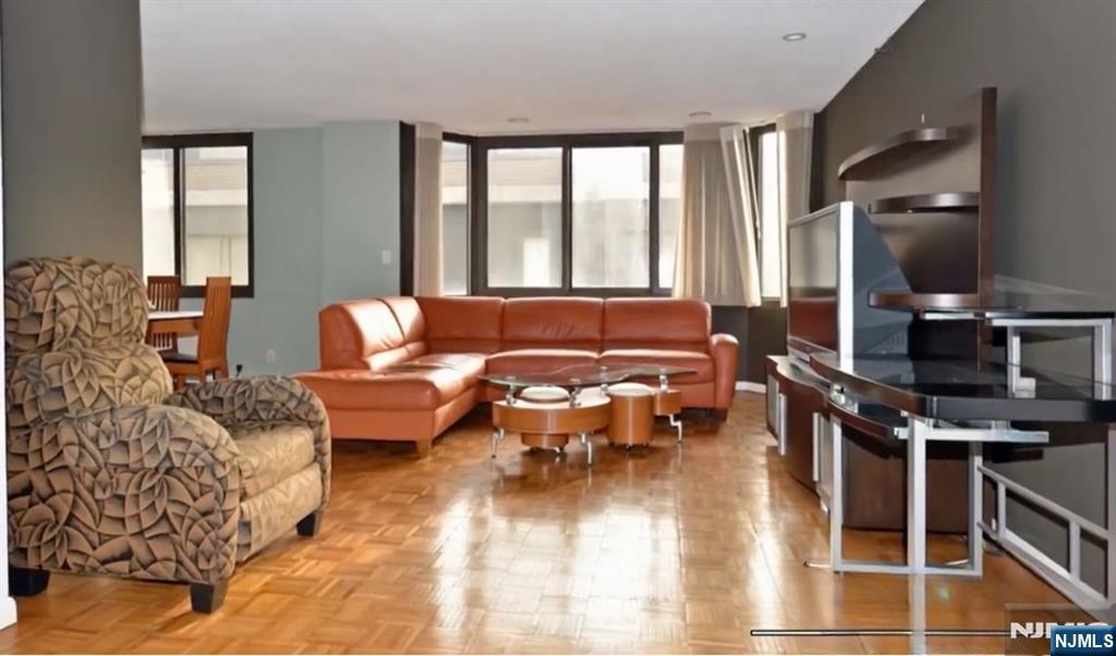326 Prospect PHJ - Photo 2