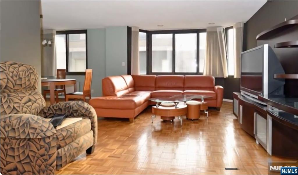 326 Prospect PHJ - Photo 3