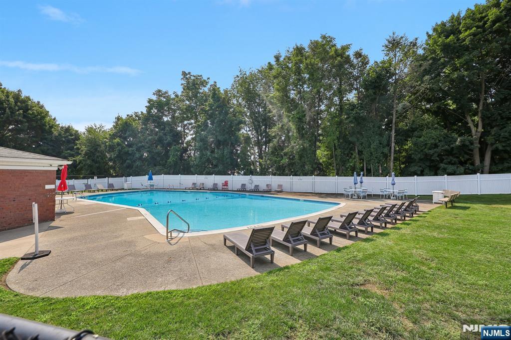 1130 Valley Road #1B