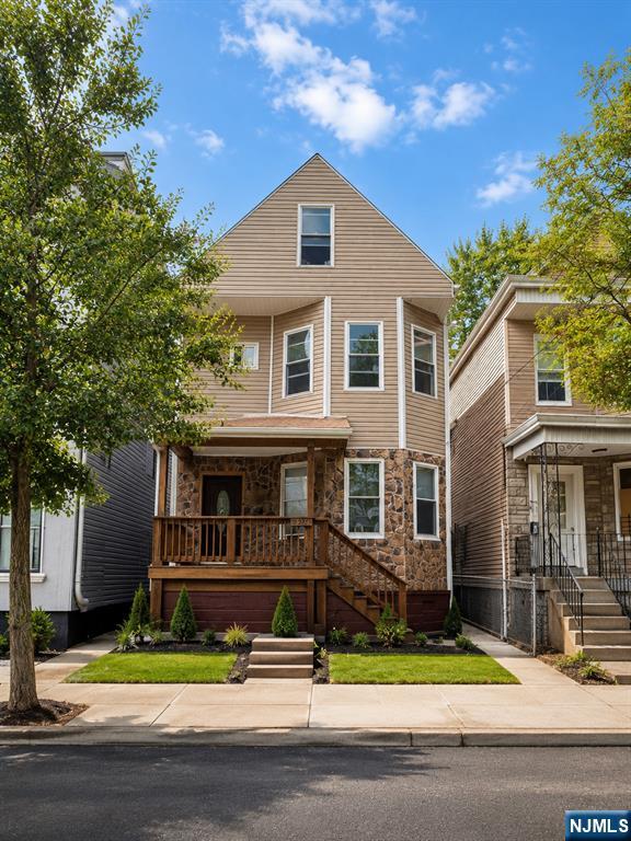 329 Hamilton Avenue 2 - Photo 1