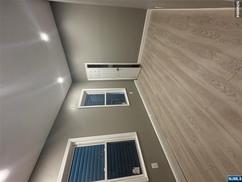 329 Hamilton Avenue 2 - Photo 3