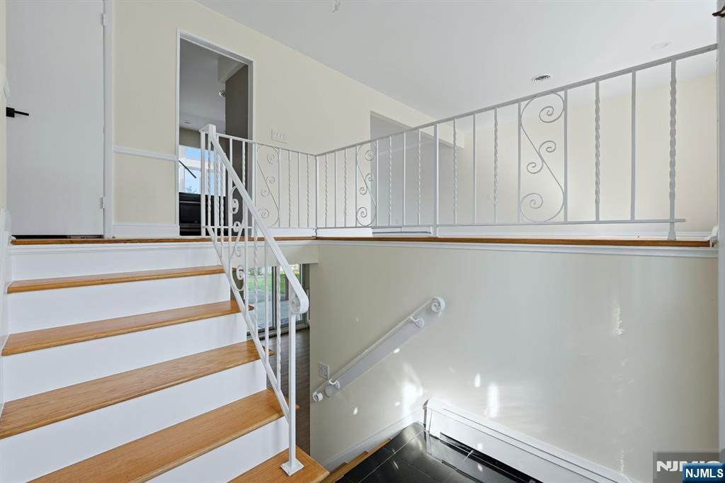 177 Truman Terrace - Photo 4