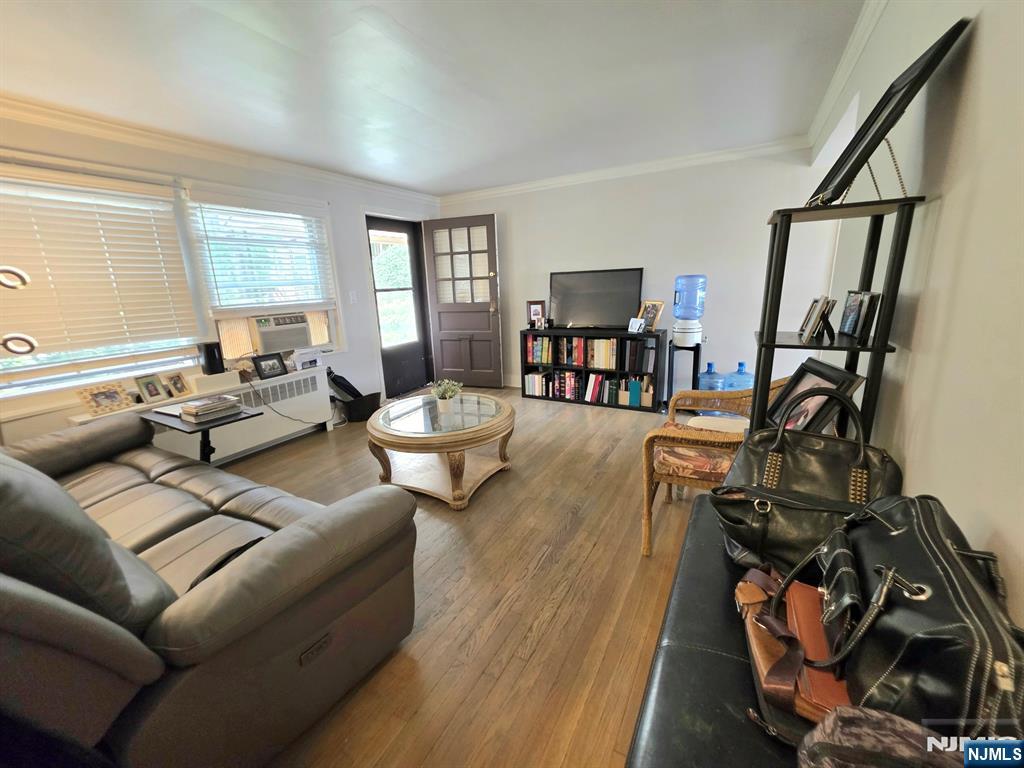 2209D Center Avenue D - Photo 2