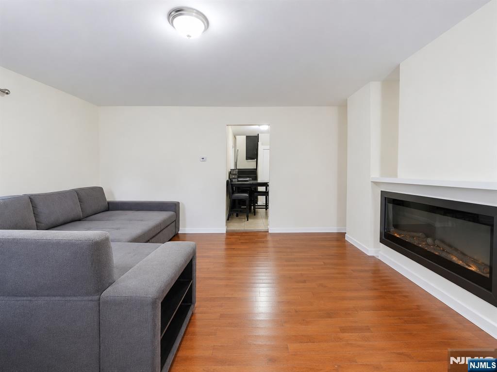 239 19th Street - Photo 3