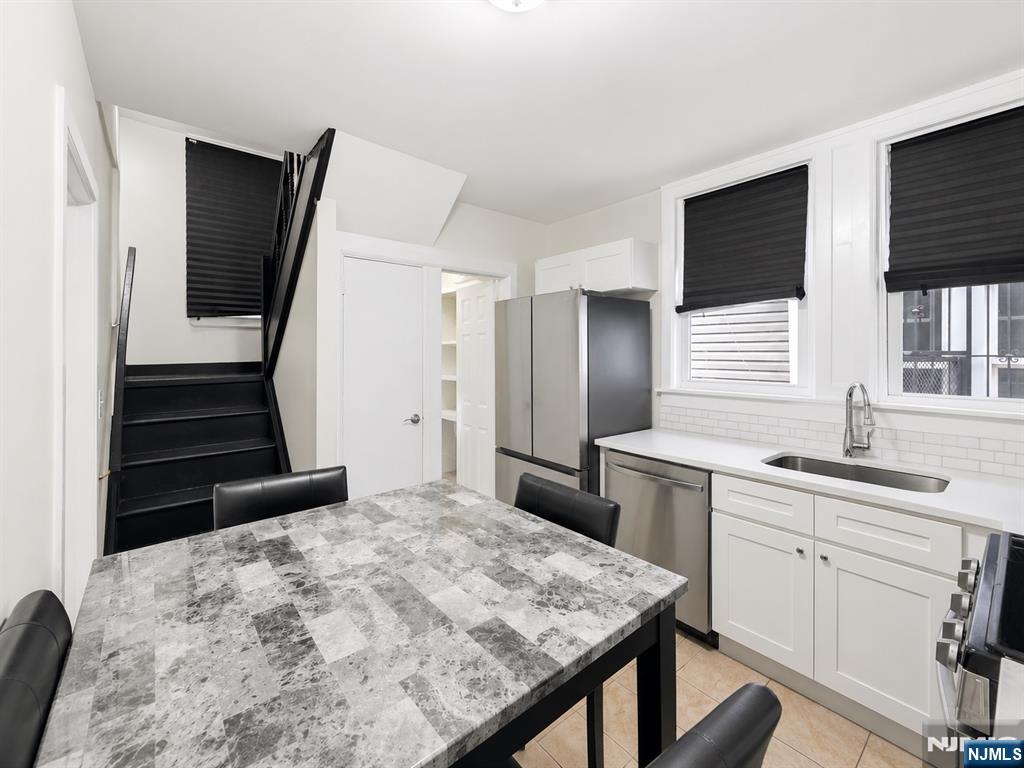 239 19th Street - Photo 5