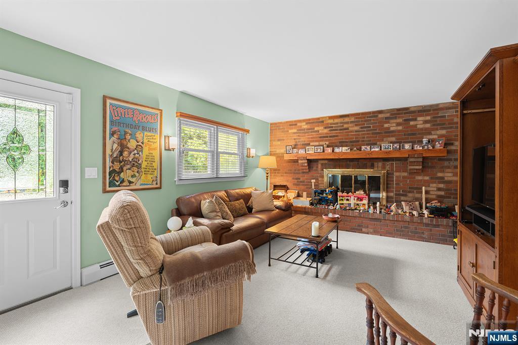 Photo 4 of Single family home for sale at 29 Woodland Rd, Demarest, NJ 07627 | MLS# 26031300 | Listing updated on 2026-09-17