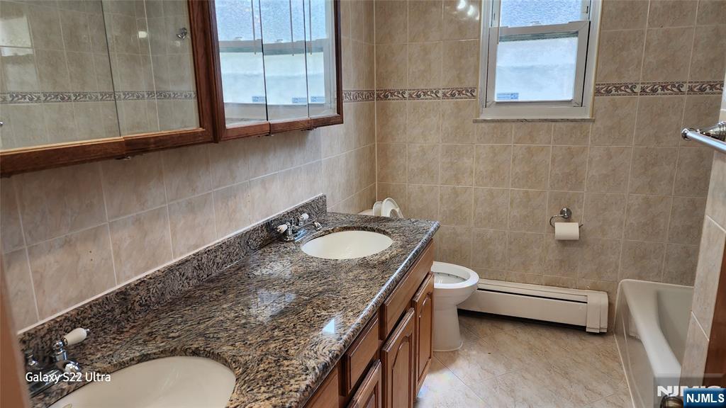 336 6th Street 2nd floor - Photo 4