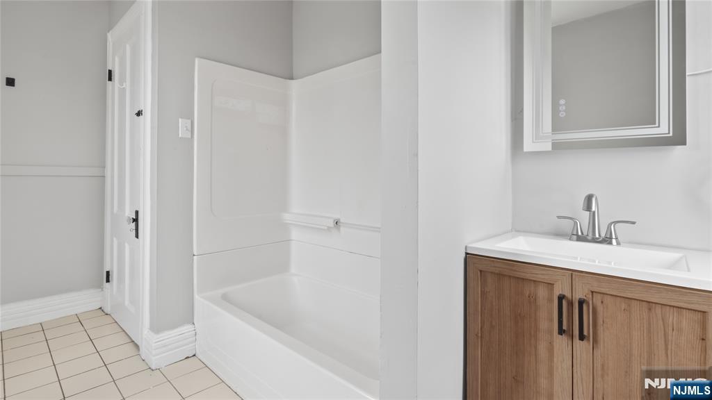 385 Stephens Street - Photo 3