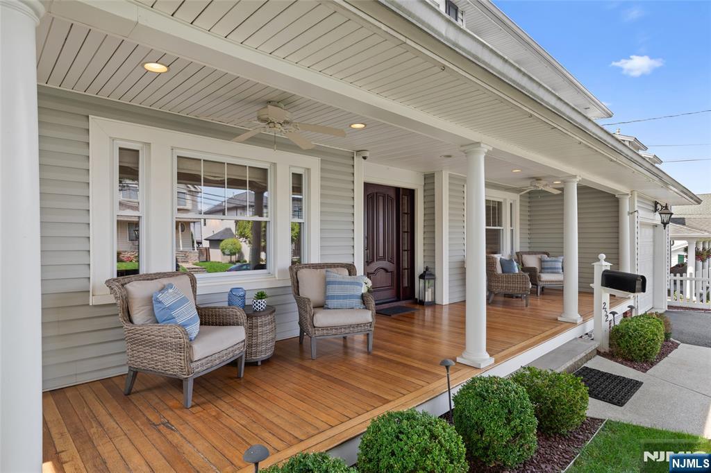252 Springfield Avenue - Photo 3