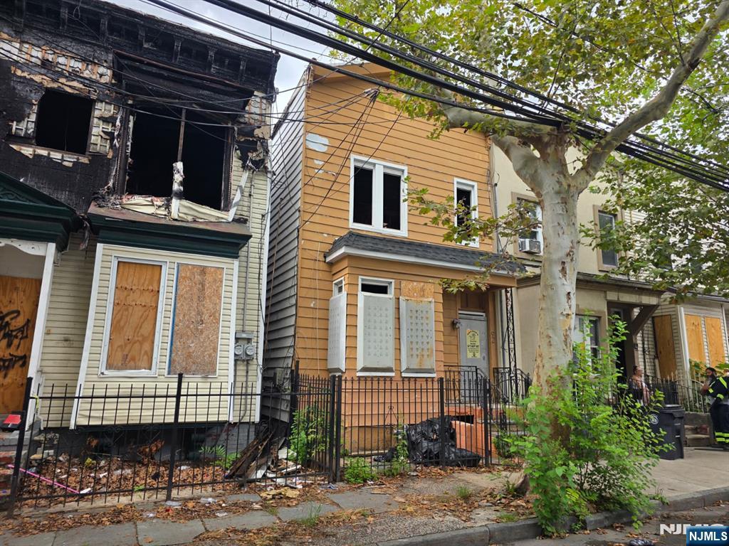 92 Garside Street - Photo 2