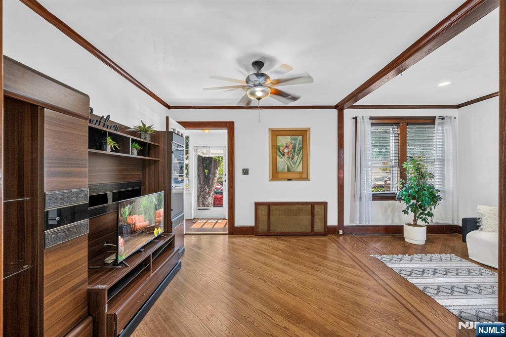 45 Main Terrace - Photo 3