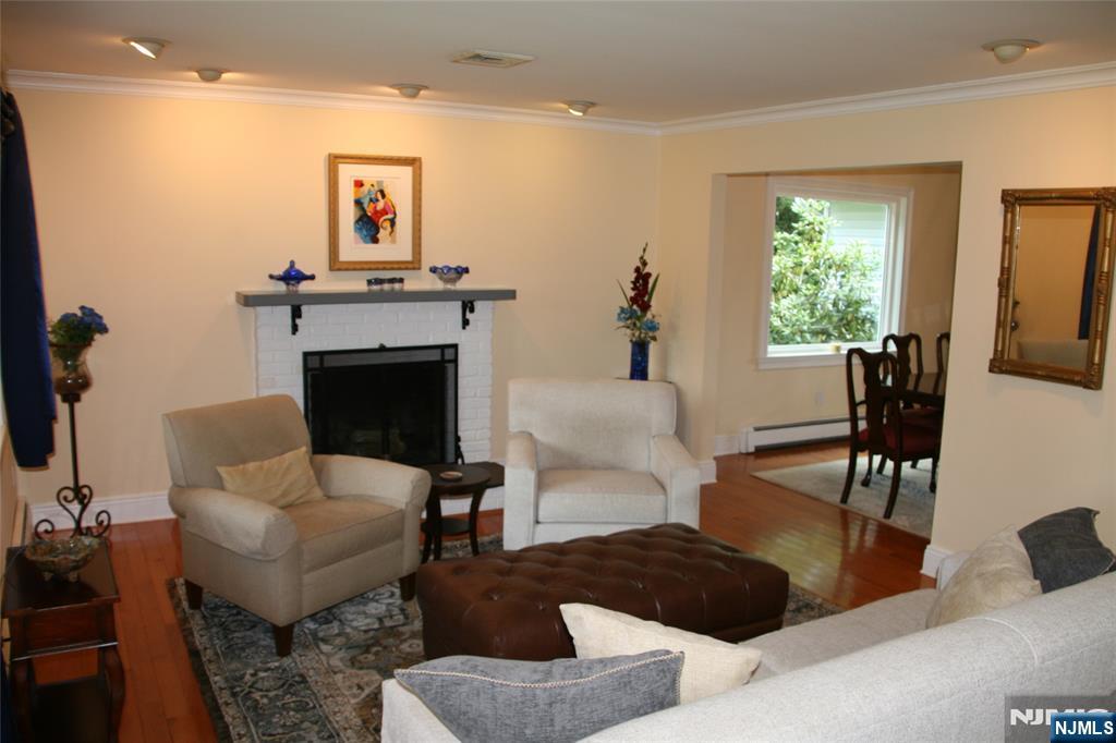 452 Glendale Road - Photo 4