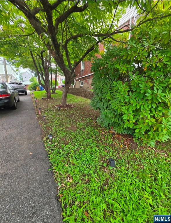 106 Chestnut St, Garfield, NJ 07026