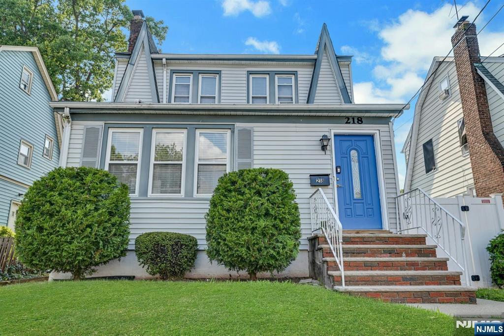 218 Elder Avenue - Photo 1