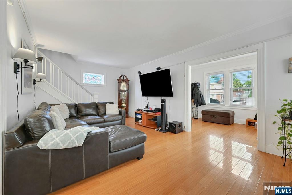 218 Elder Avenue - Photo 4