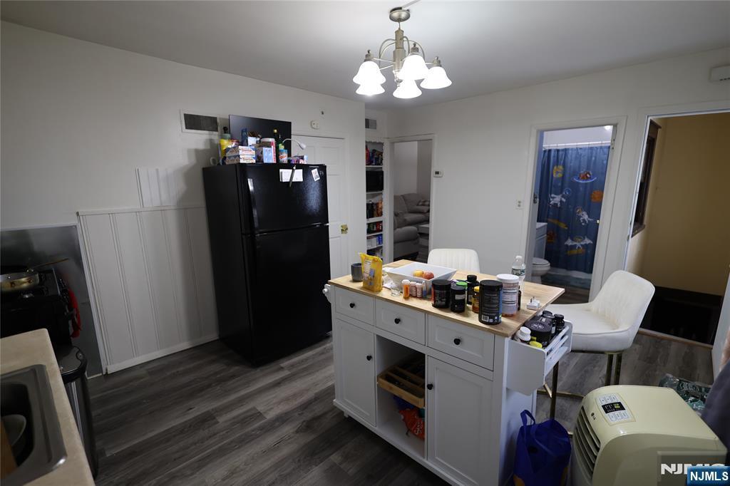 202 Atlantic Street - Photo 3