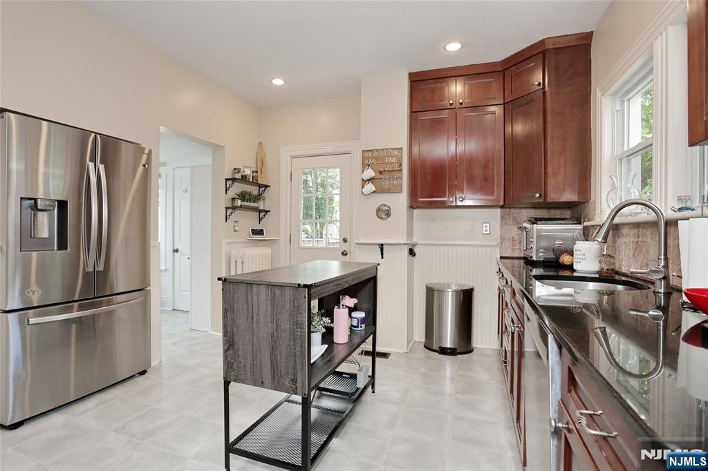 142 Wyckoff Avenue
