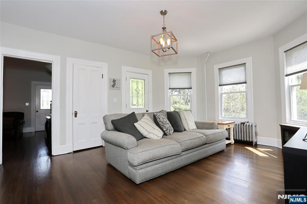 142 Wyckoff Avenue