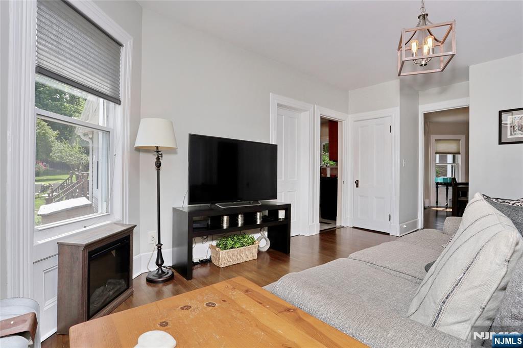 142 Wyckoff Avenue