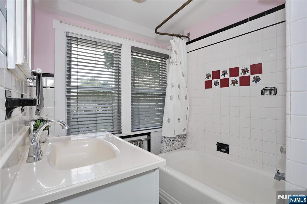 142 Wyckoff Avenue