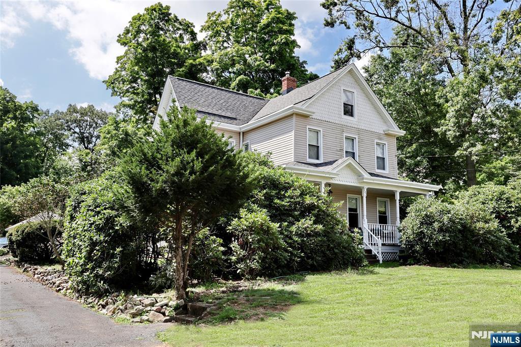 142 Wyckoff Avenue