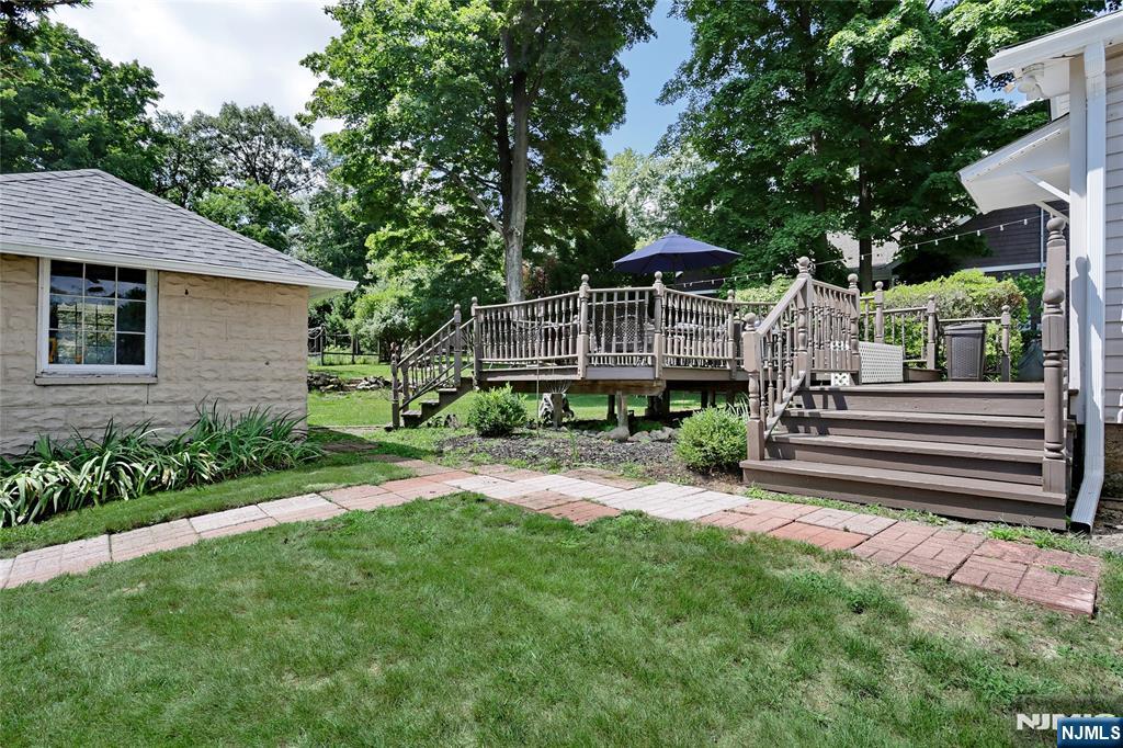 142 Wyckoff Avenue