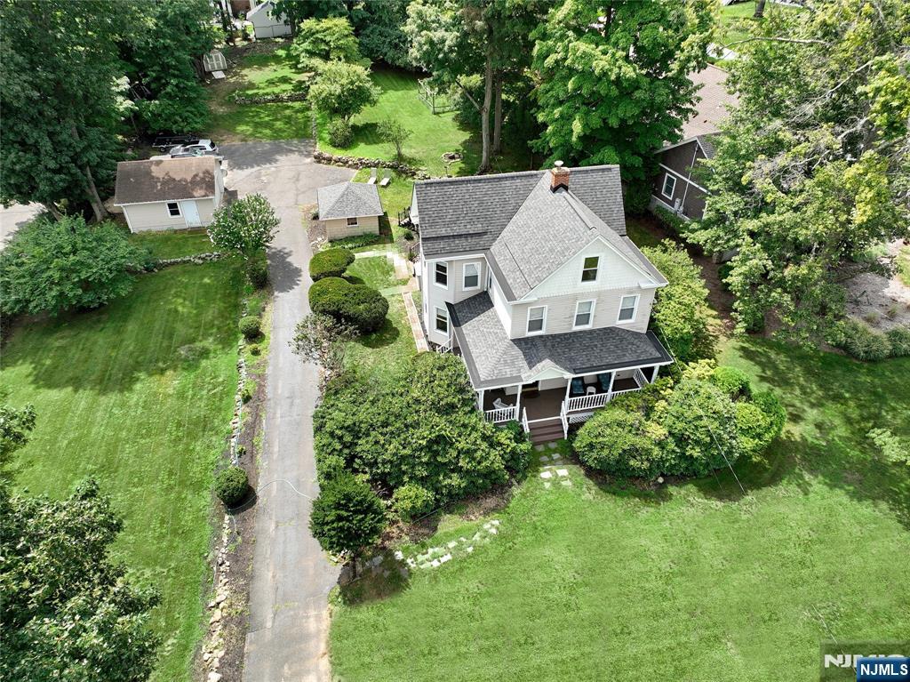 142 Wyckoff Avenue