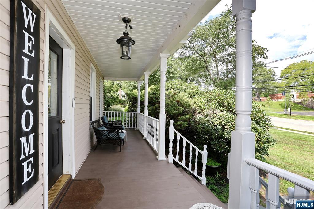 142 Wyckoff Avenue