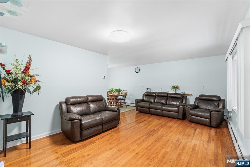 130 Vreeland Avenue - Photo 4