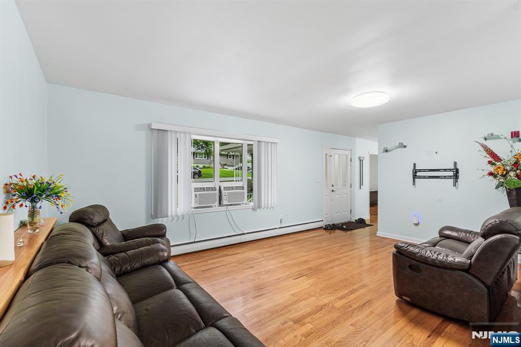 130 Vreeland Avenue - Photo 5