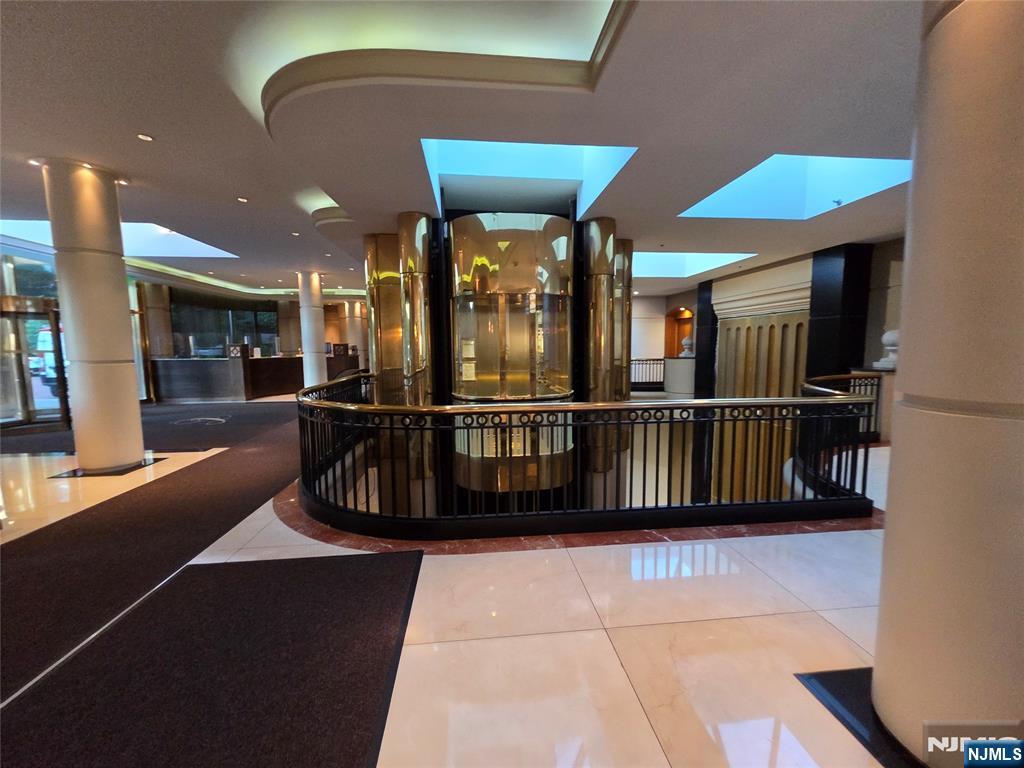 100 Carlyle Dr #C04J, Cliffside Park, NJ 07010