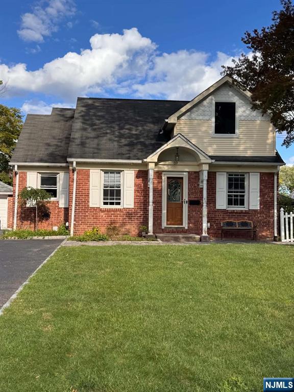 59 Colonial Parkway - Photo 1