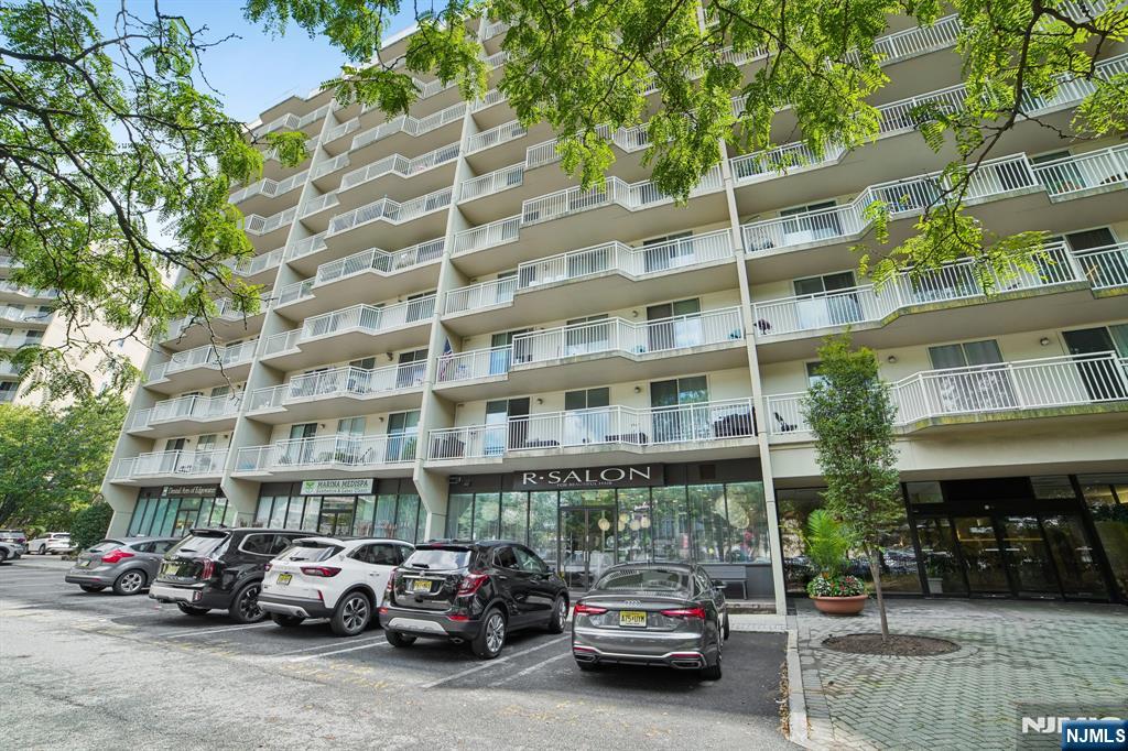 1055 River Road 312 - Photo 1