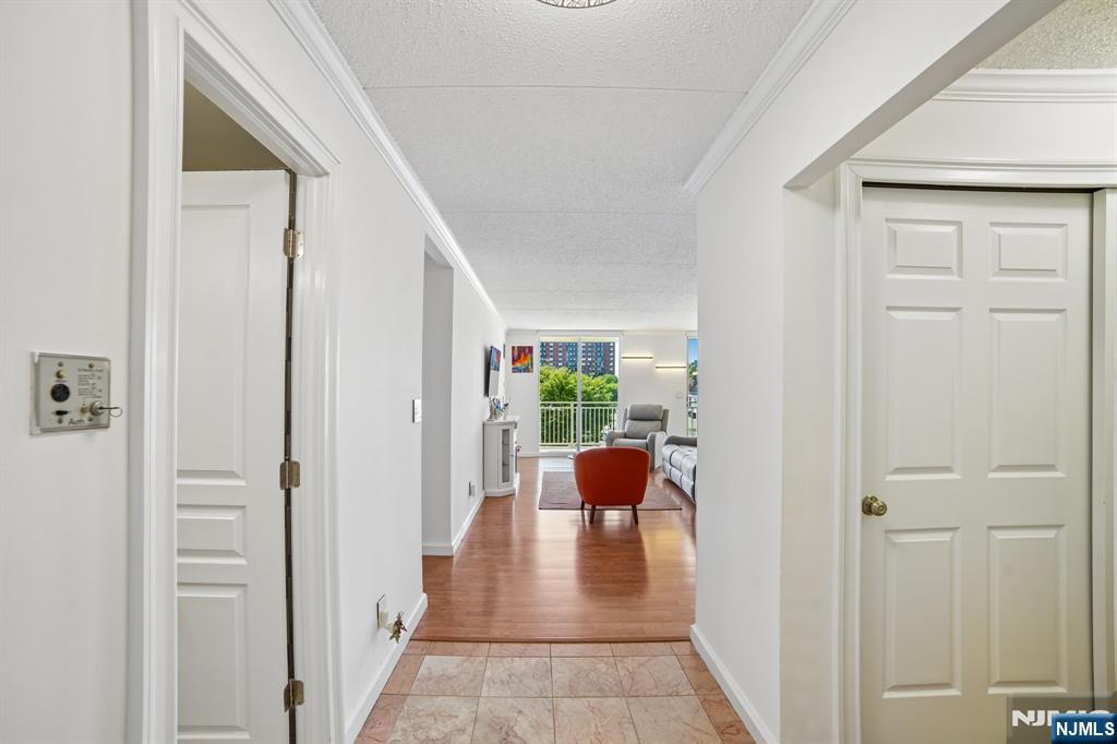 1055 River Road 312 - Photo 4