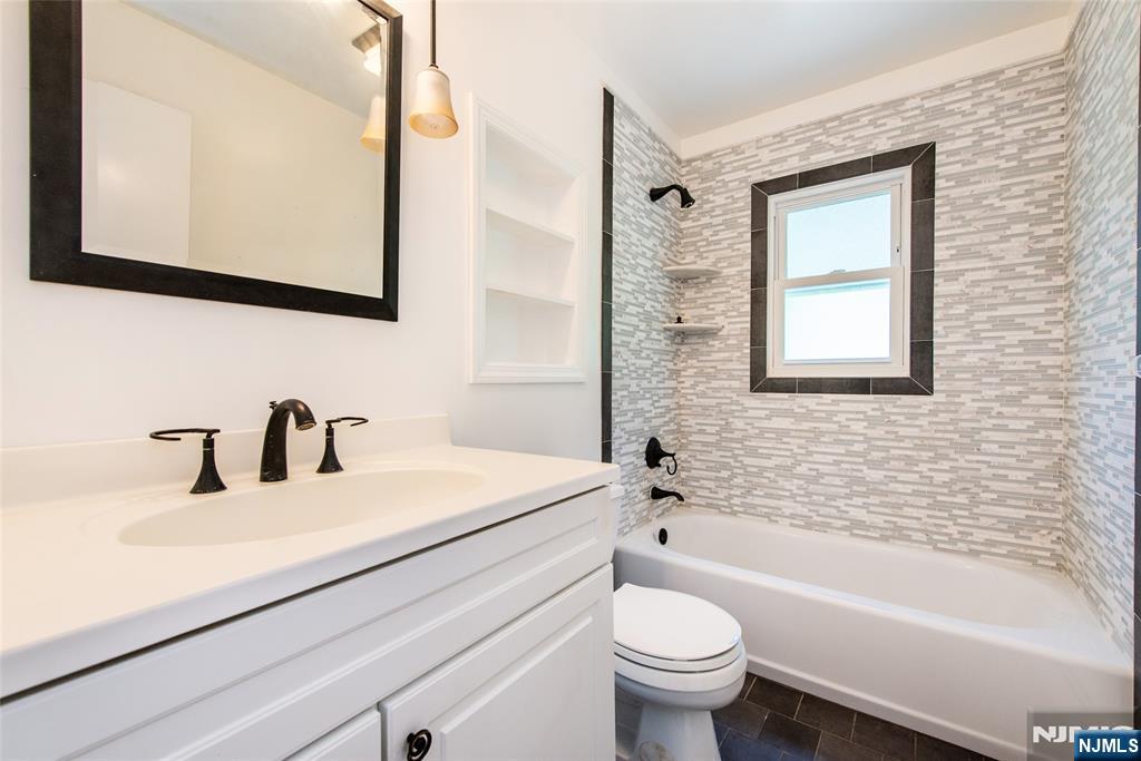 235 Skyline Lake Drive - Photo 3