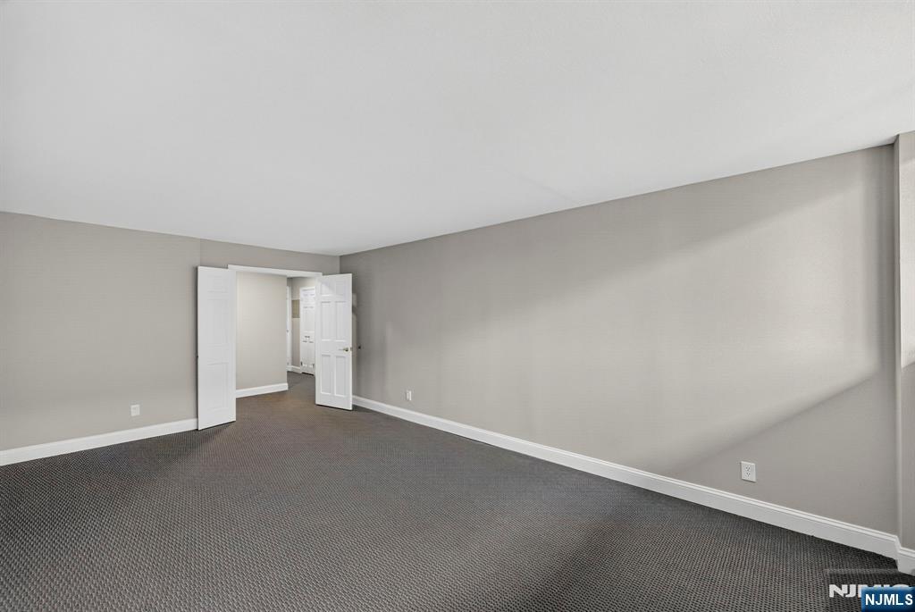 235 Prospect Avenue LC - Photo 5