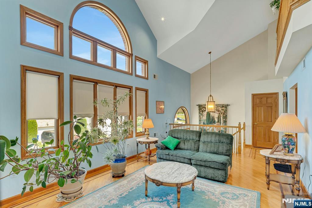 214 Van Buren Street - Photo 5