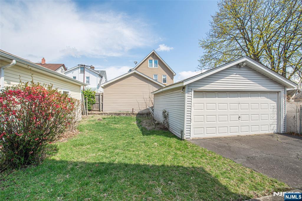 86 Tappan Avenue - Photo 3