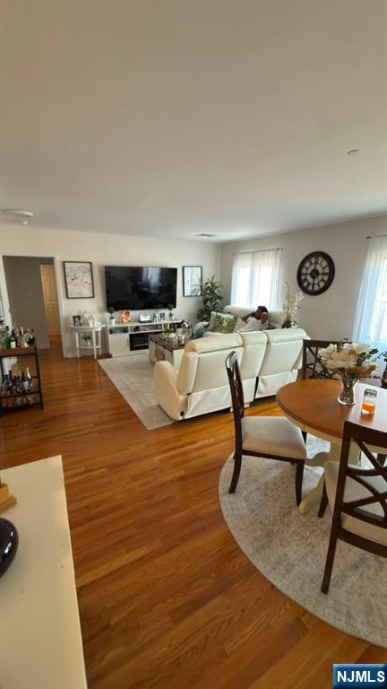 53 W Palisade Avenue 410 - Photo 3