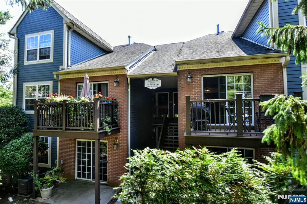 351 Cambridge Drive - Photo 3