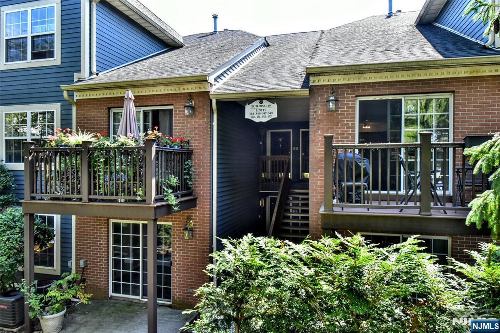 351 Cambridge Drive - Photo 4