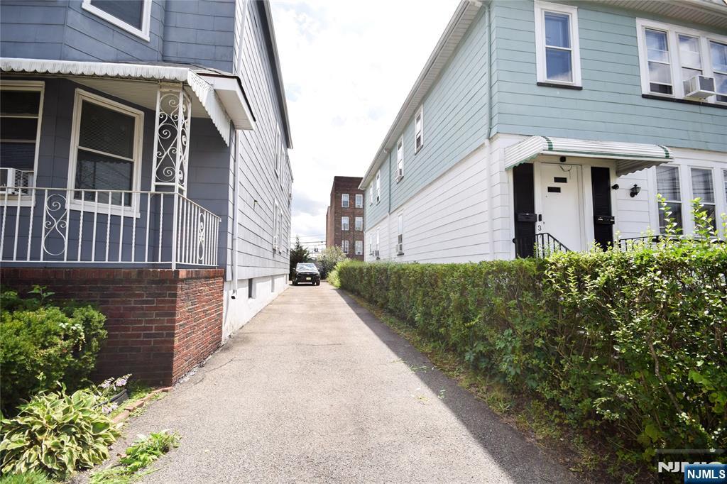 35 Hilton Street - Photo 3