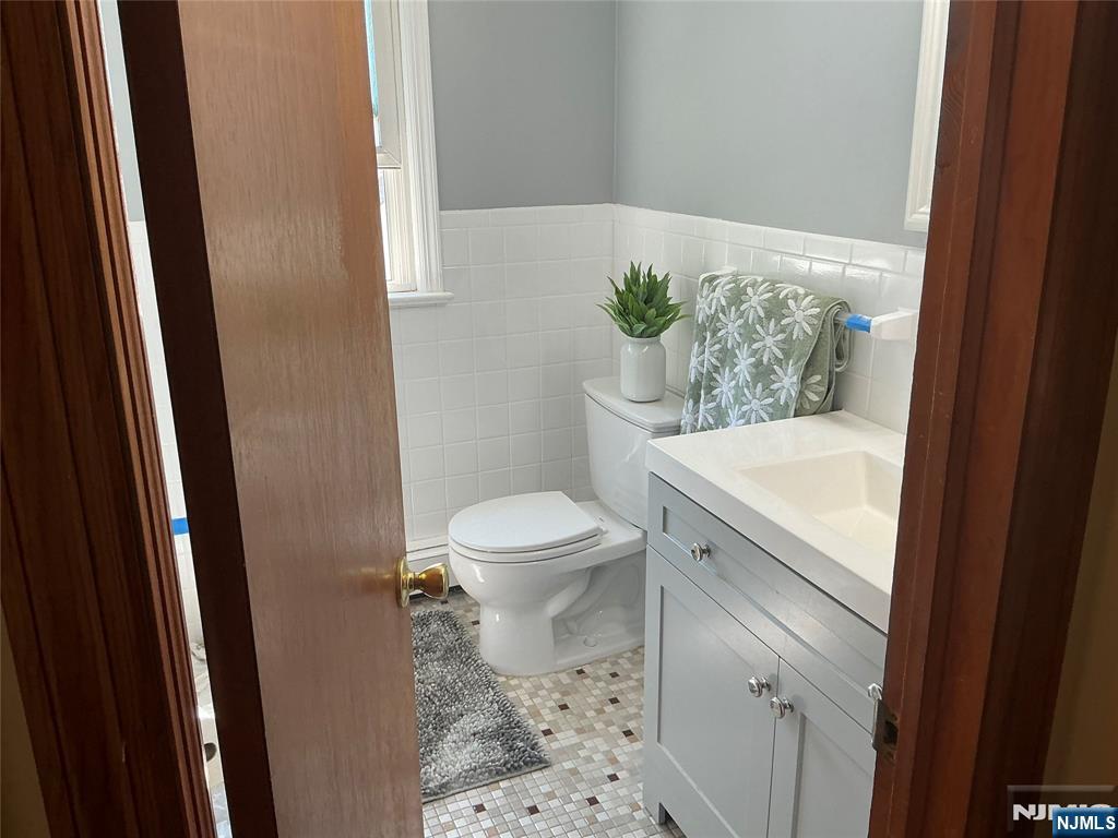 545 Freeman Street - Photo 5
